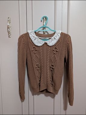 Cable-Knit Sweater with Lace Collar